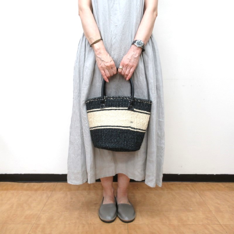 【SALE】 artipur モノトーンサイザルバッグM/ボーダー